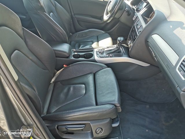 Audi A4 Avant 2.0 TDI Multitronic - 27