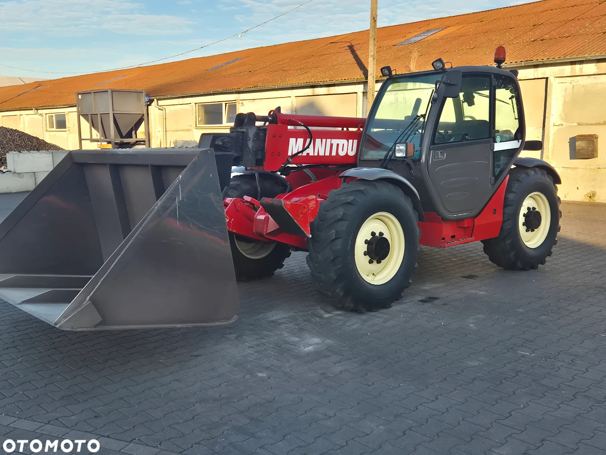 Manitou 1030 - 3