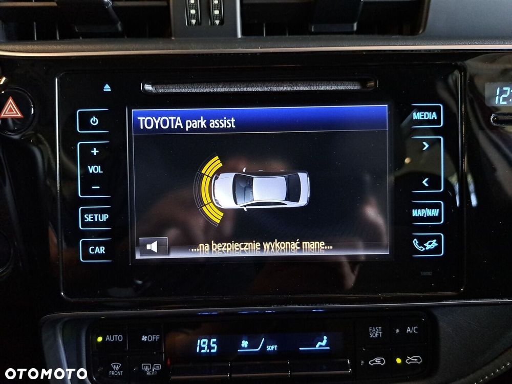 Toyota Auris - 26