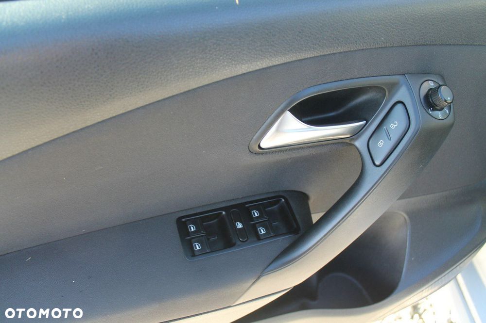 Volkswagen Polo - 19