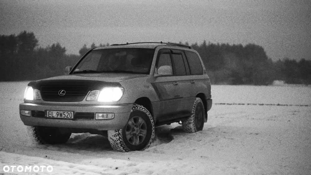 Lexus LX - 8