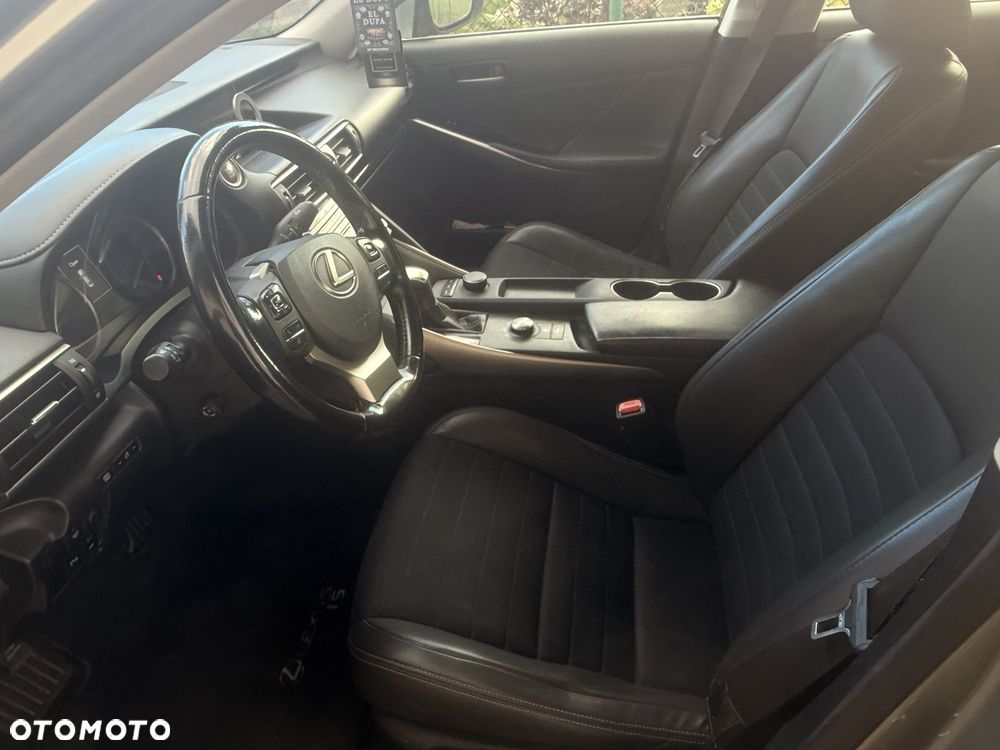 Lexus IS 200t / 300 Elegance - 7