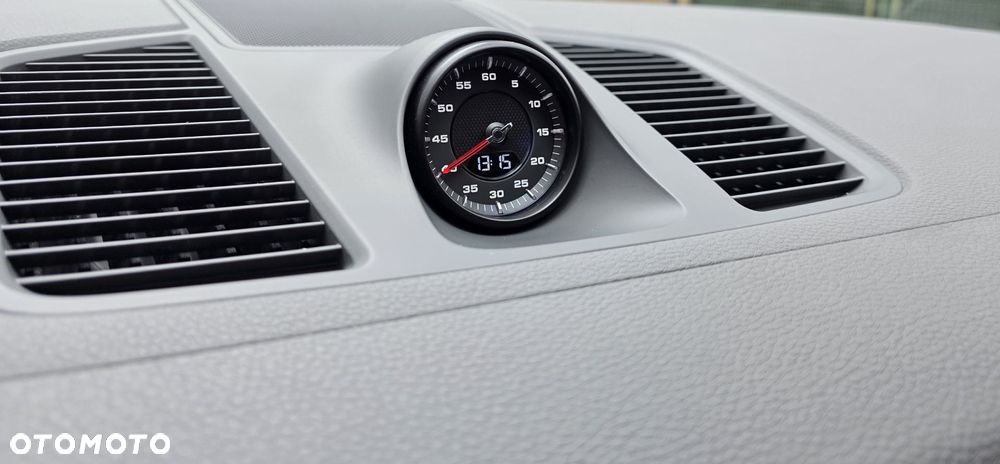 Porsche Cayenne Standard - 18