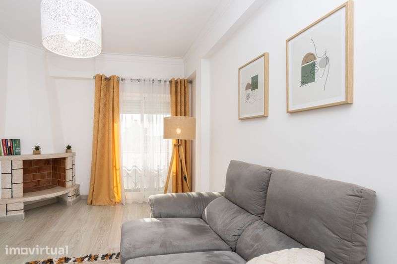 Apartamento T2 Remodelado no Pinhal Novo - Grande imagem: 2/12
