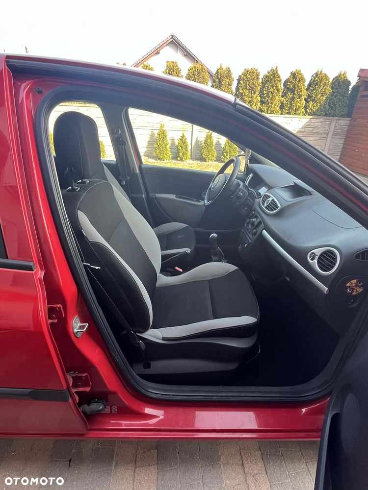 Renault Clio 1.2 16V Alize Euro5 - 8