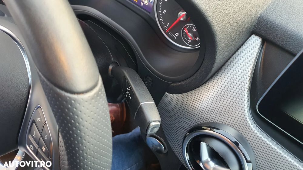 Mercedes-Benz B - 27