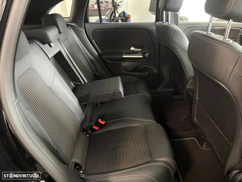 Mercedes-Benz EQA - 7