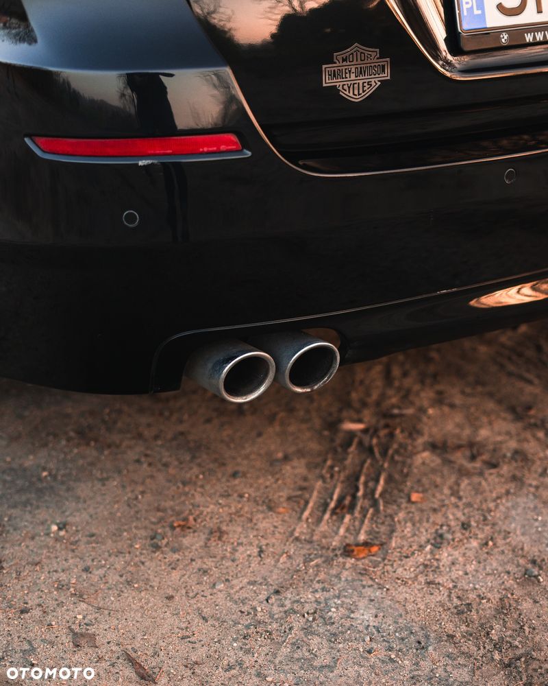 BMW Seria 5 525d xDrive - 10