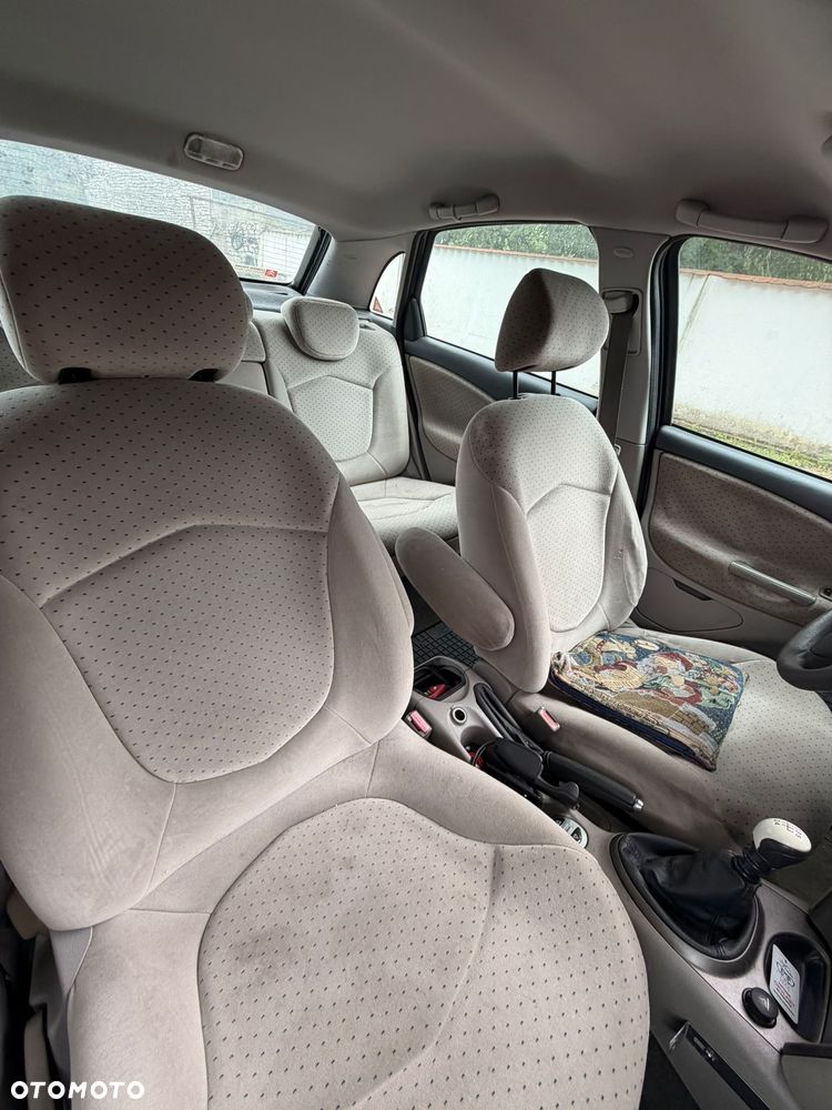 Citroën C5 2.0 HDi X - 9