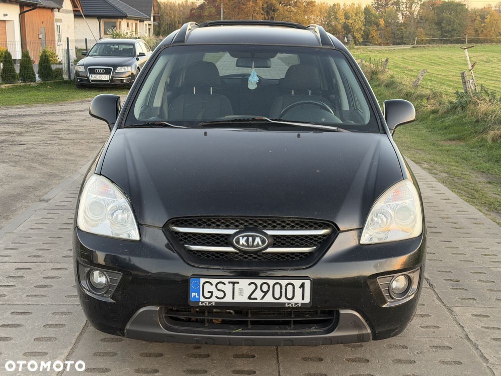 Kia Carens - 3