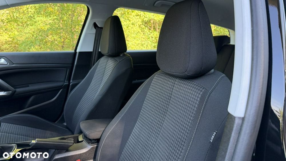 Peugeot 308 - 16