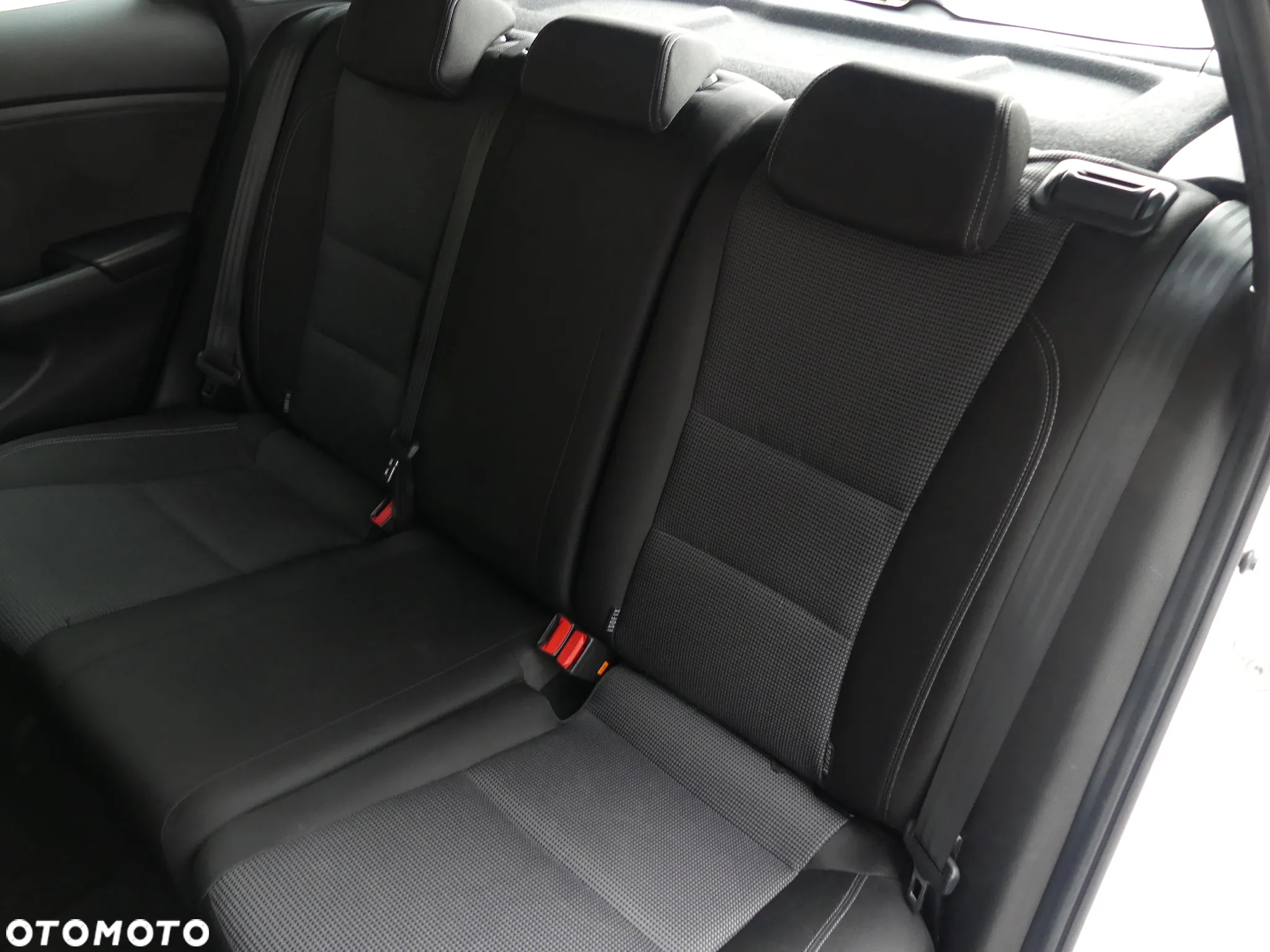 Hyundai i30 1.6 CRDI Fifa World Cup Edition - 14
