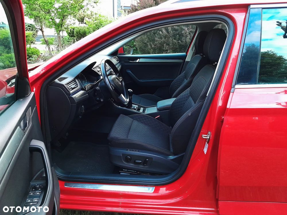 Skoda Superb 2.0 TDI 4x4 Premium Edition - 10