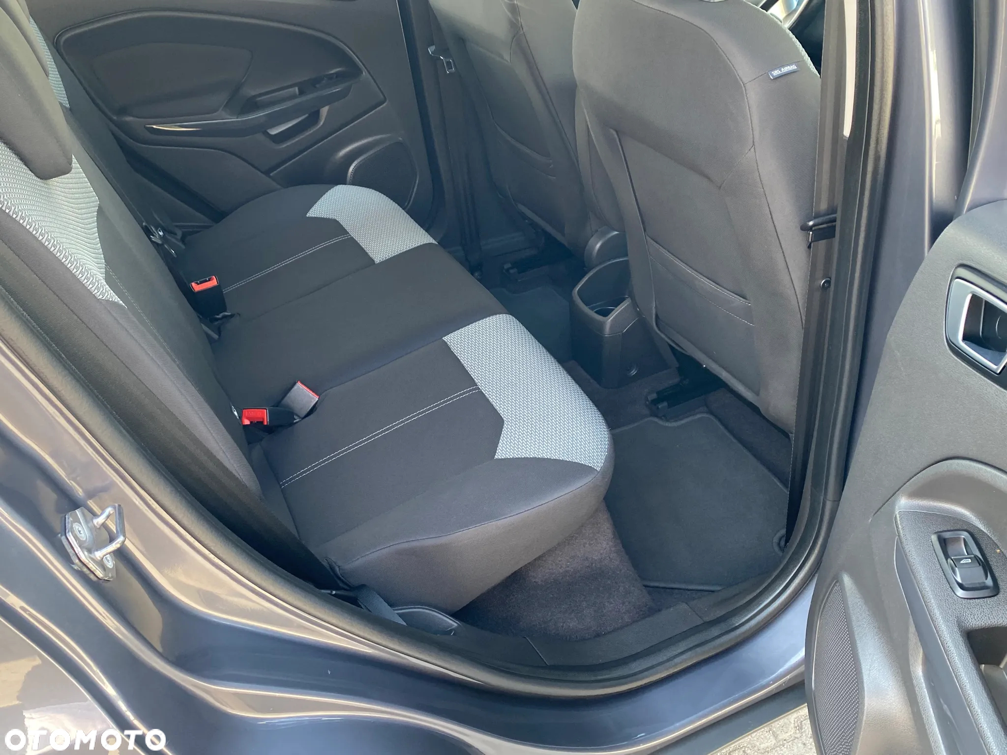 Ford EcoSport - 36