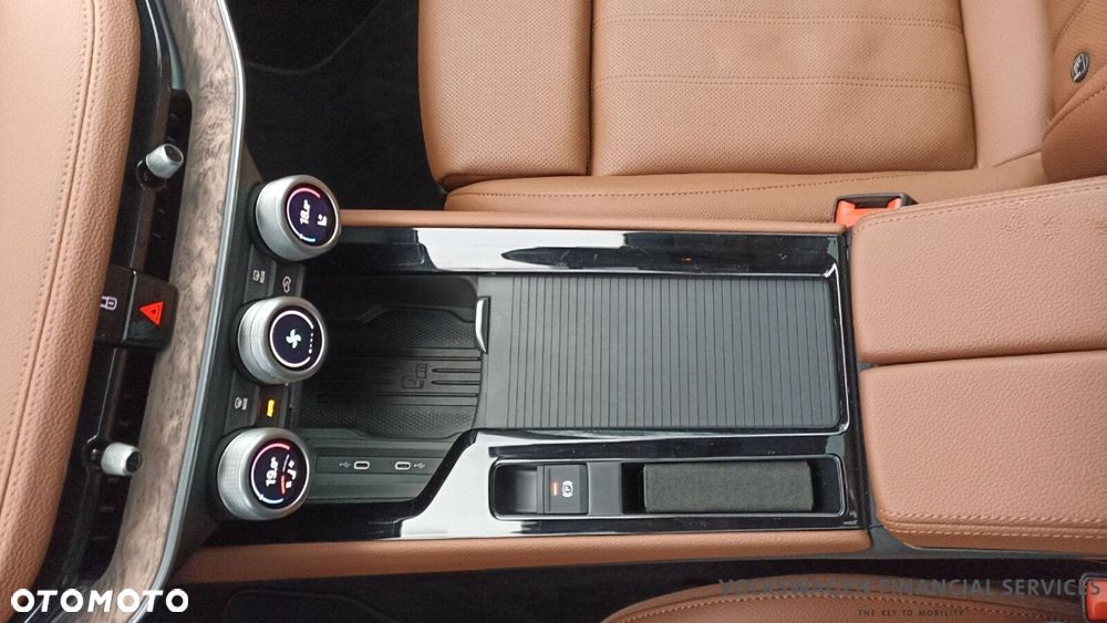 Skoda Superb 1.5 TSI L&K DSG - 9