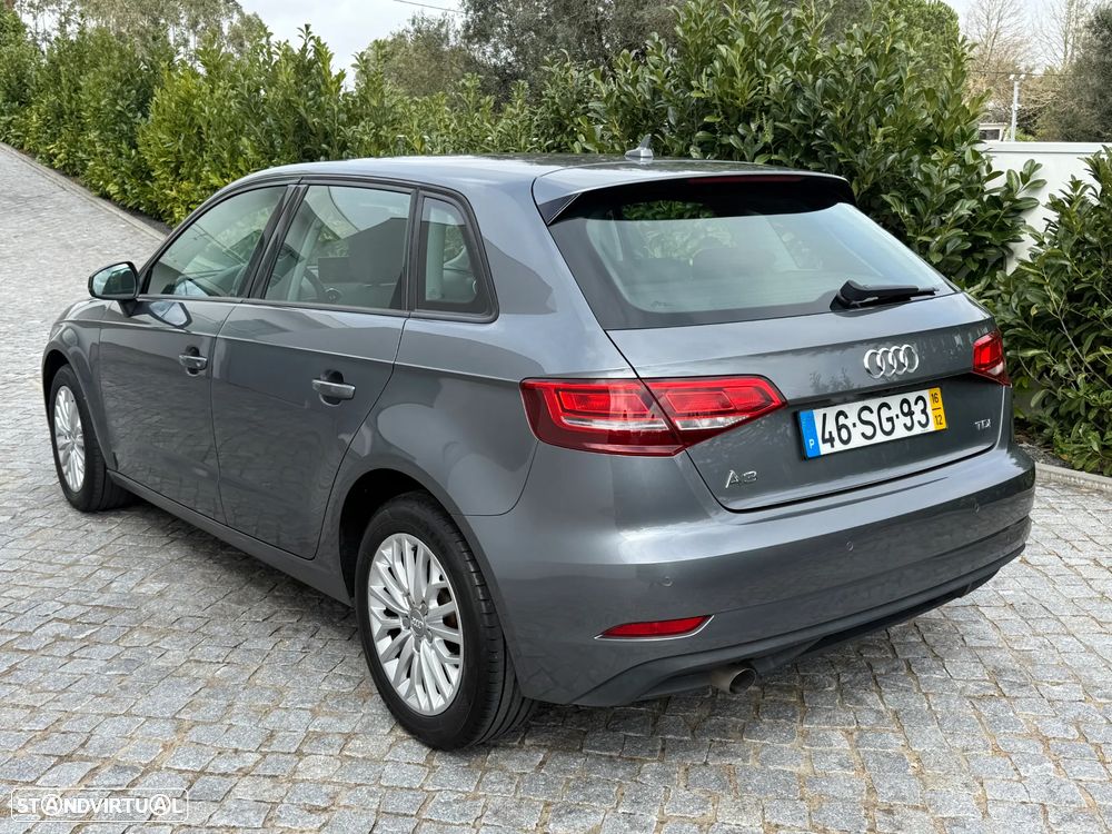 Audi A3 Sportback 1.6 TDI Advance - 10