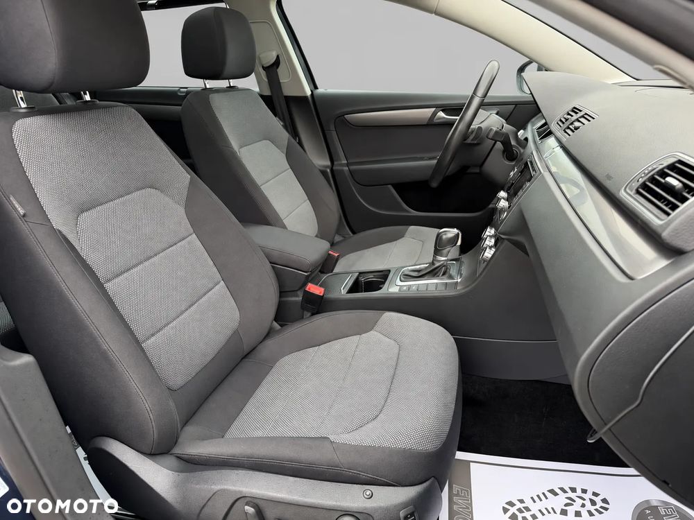 Volkswagen Passat 1.8 TSI DSG Comfortline - 15