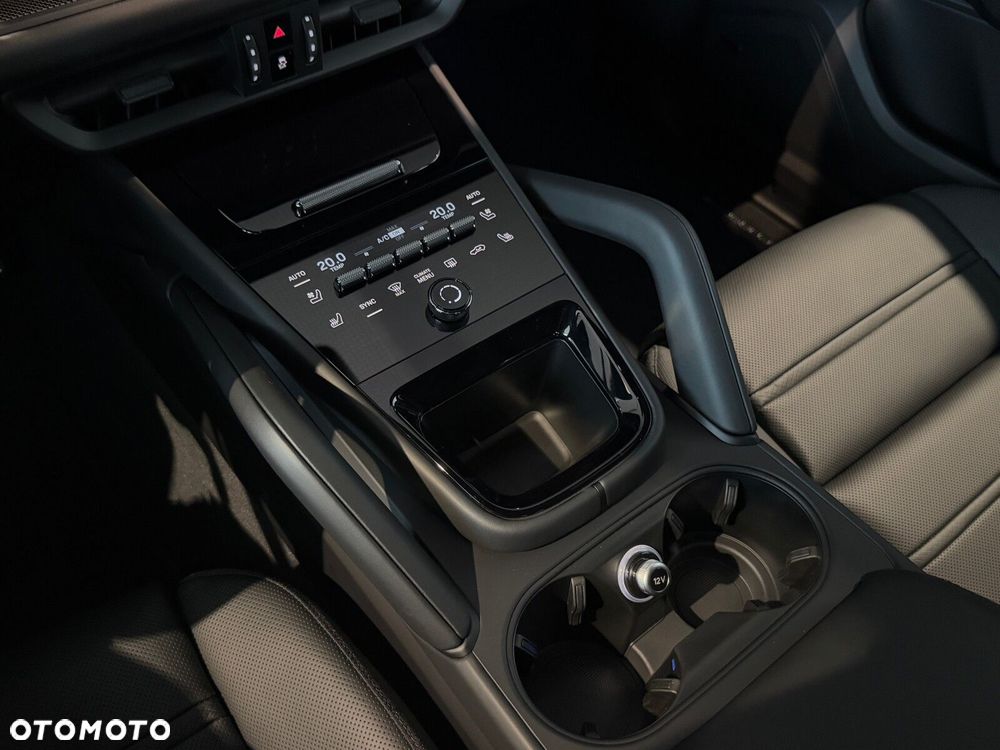 Porsche Cayenne - 24