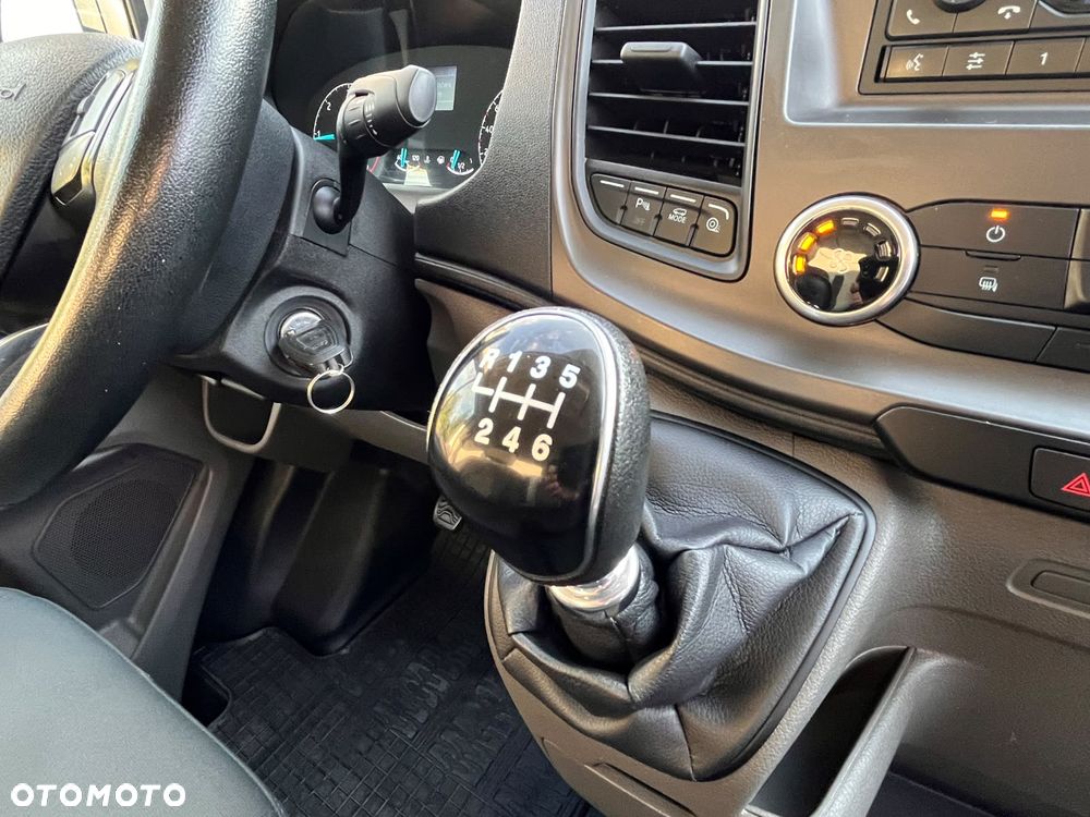 Ford Transit L3H2 2.0 TDCI 185KM, Nowy Model, Klima, Koła 16 cali, Salon Polska, Pierwszy Właściciel, BEZWYPADKOWY- ORYGINALNY LAKIER, FV 23%, Bardzo Zadbany !!! - 29