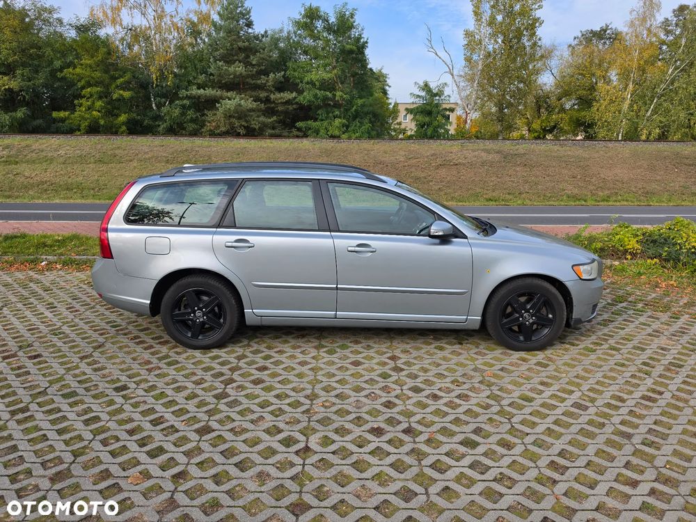 Volvo V50 2007 photo 2