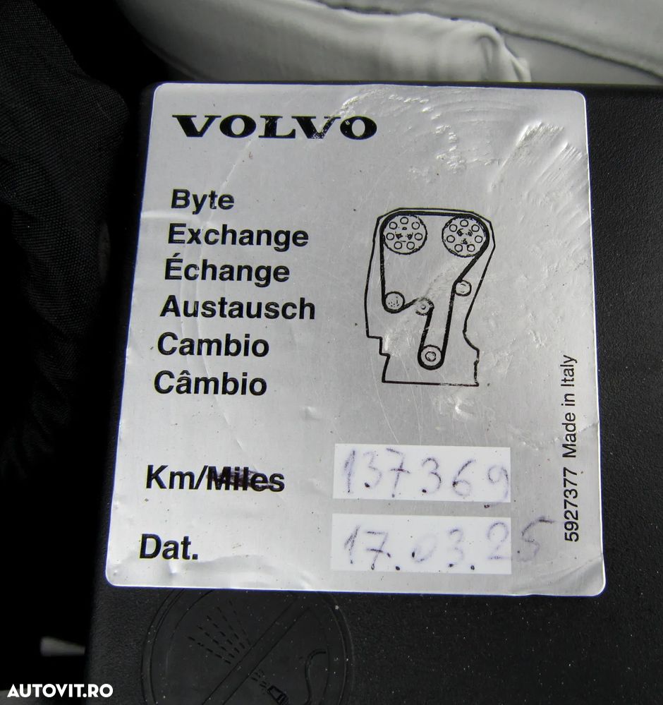 Volvo XC 40 D3 AWD Geartronic Momentum - 26