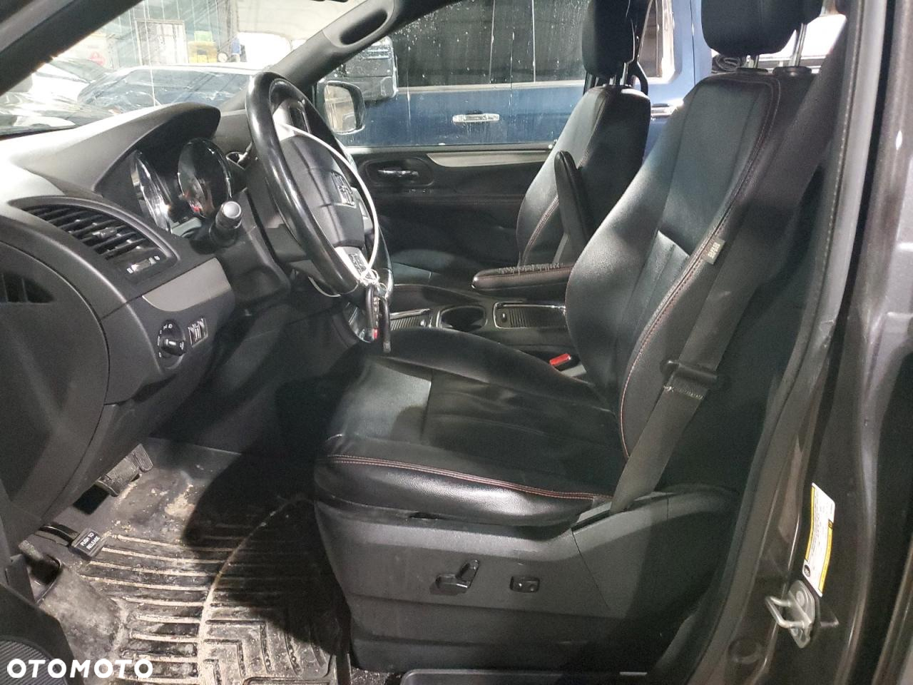 Dodge Grand Caravan 3.6 R/T - 22