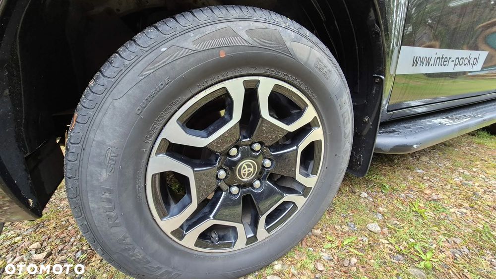Toyota Hilux - 7