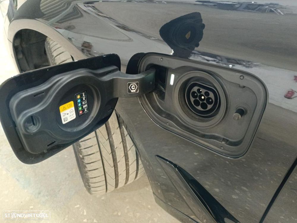 BMW 530 e - 11