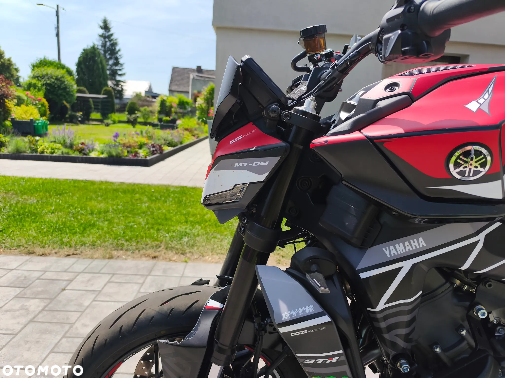Yamaha MT - 8