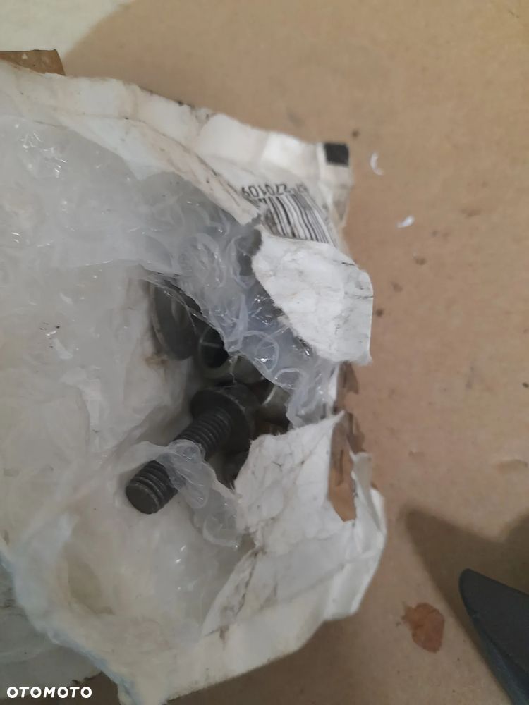 = KAWASAKI ER 6 N  2007-2008 UCHWYT PASAŻERA LEWY  PRAWY - 4