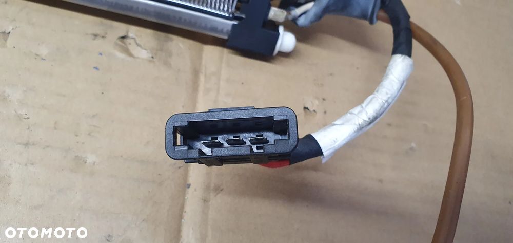 Nagrzewnica elektryczna grzałka Skoda Superb 3B0963235 - 4