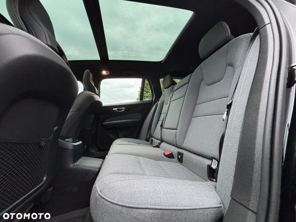 Volvo V60 T6 AWD Plug-In Hybrid Inscription - 18