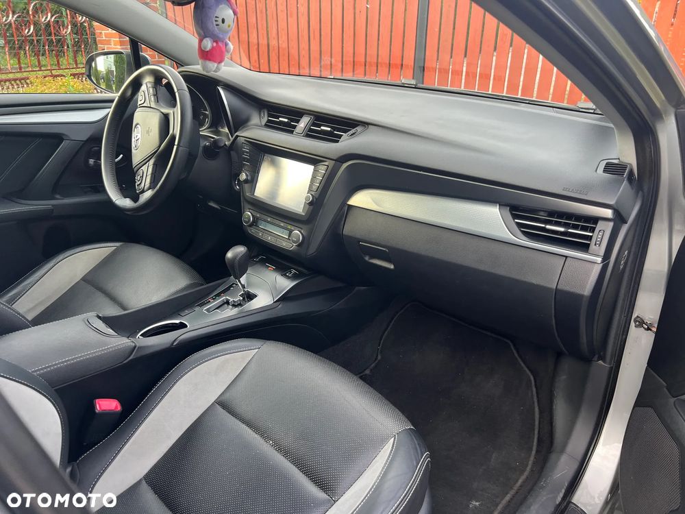 Toyota Avensis 1.8 Prestige MS - 15