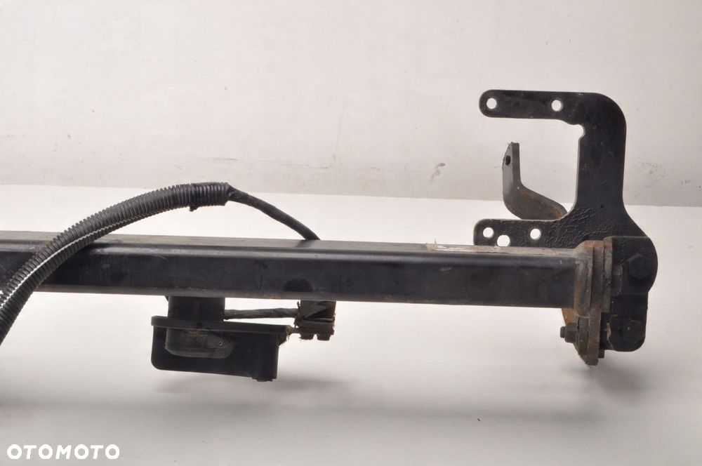 CITROEN C5 III  HAK HOLOWNICZY THULE 446300 - 10