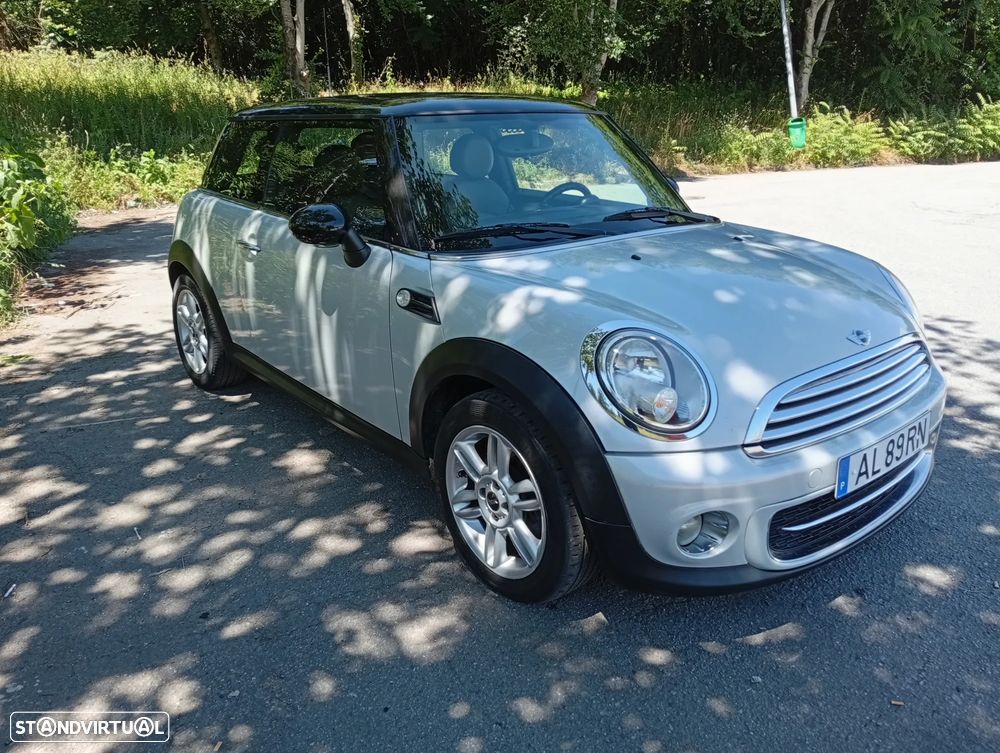 MINI 3 Portas Cooper D - 3