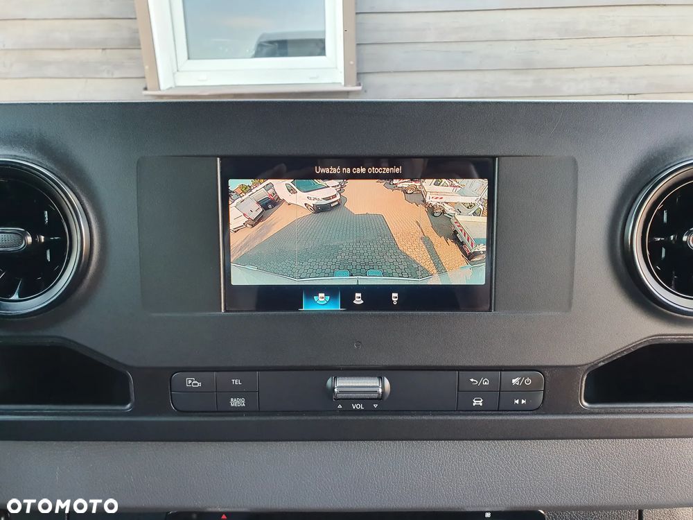 Mercedes-Benz Sprinter - 30