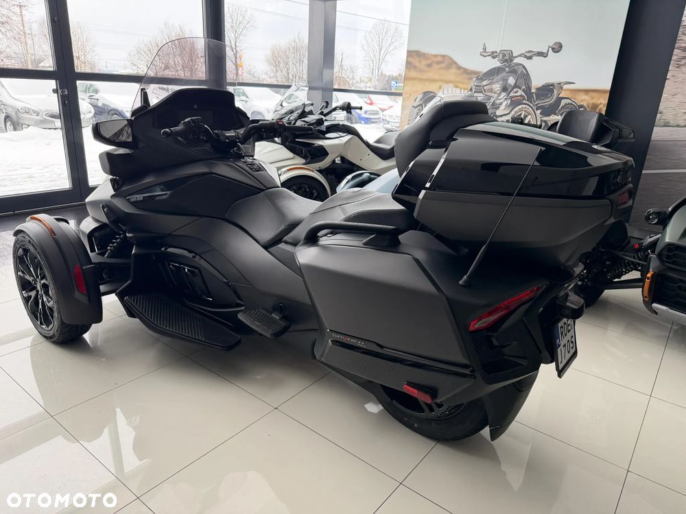 Can-Am Spyder - 4