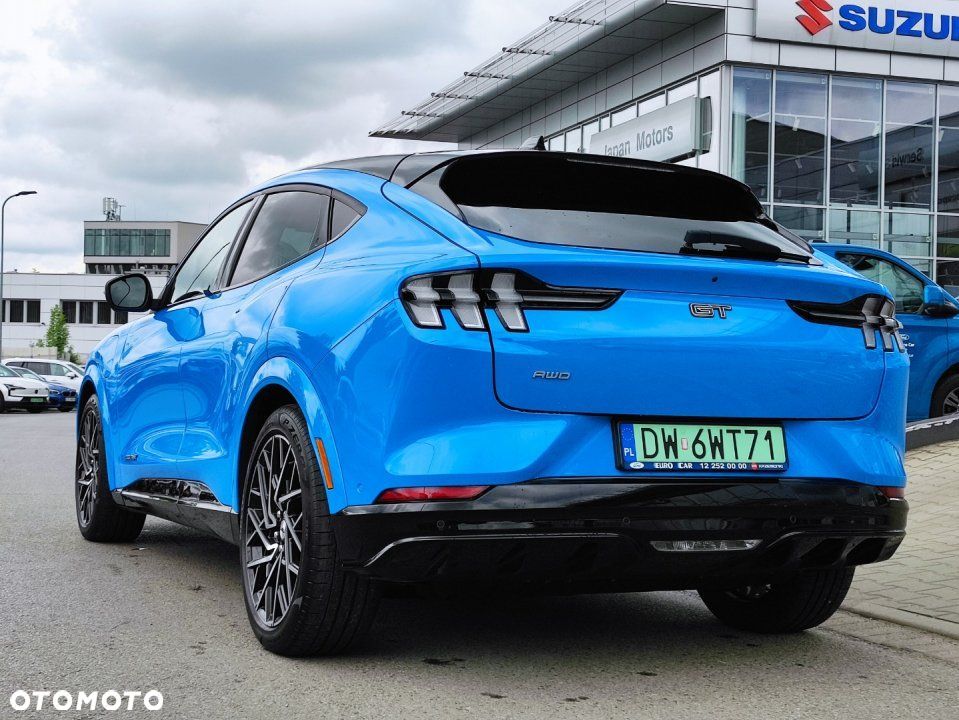 Ford Mustang Mach-E - 33