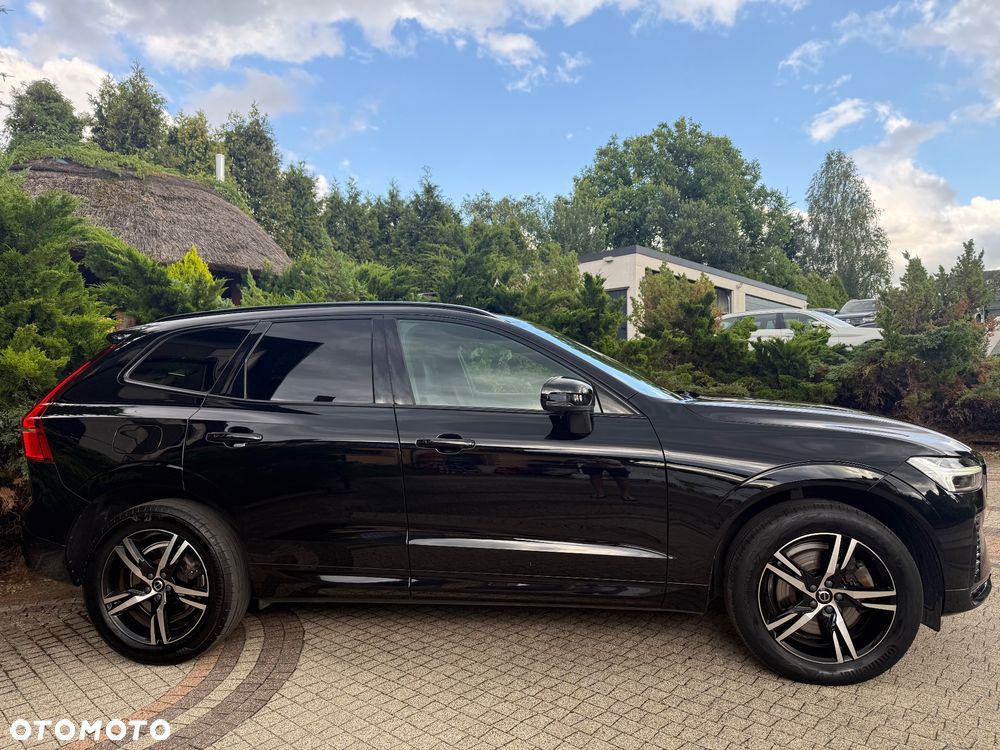 Volvo XC 60 B4 B Plus Dark - 20