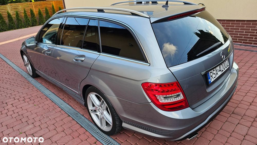 Mercedes-Benz Klasa C 350 T CDI DPF (BlueEFFICIENCY) 7G-TRONIC Avantgarde - 25