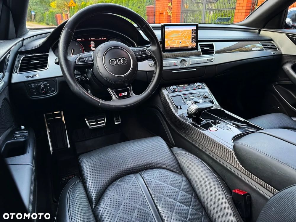 Audi S8 - 5
