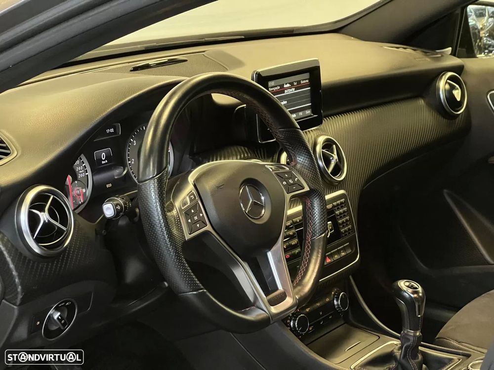 Mercedes-Benz A 180 d AMG Line - 7