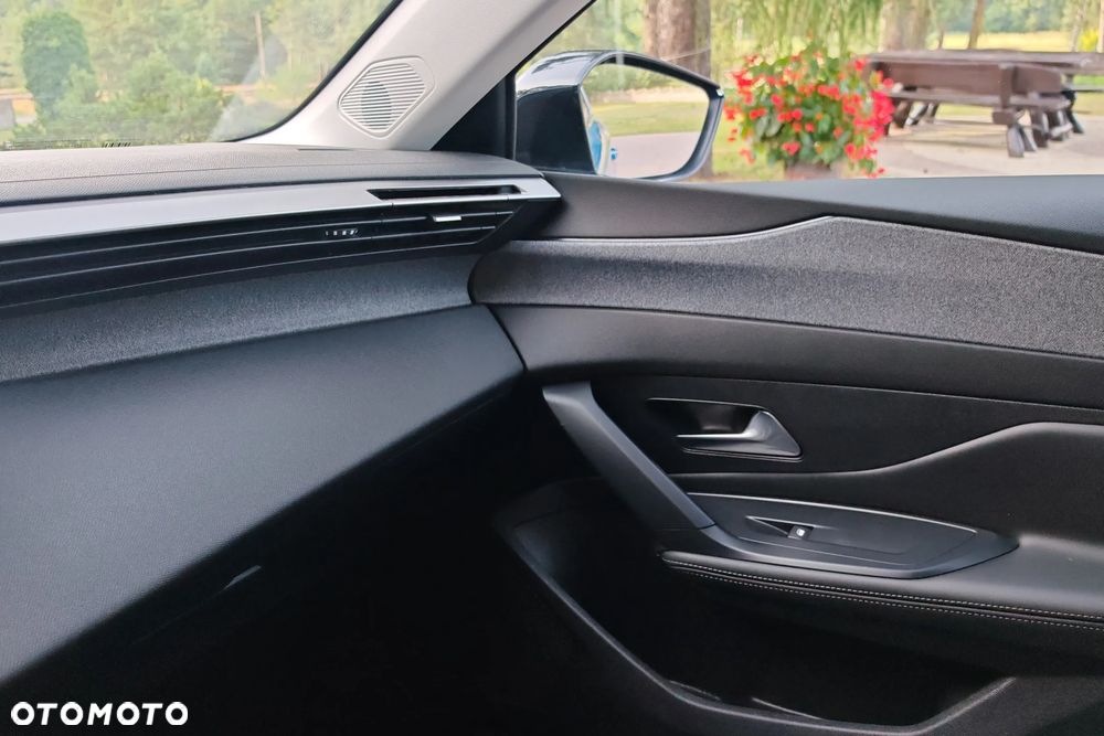 Peugeot 308 1.2 PureTech Allure S&S EAT8 - 28
