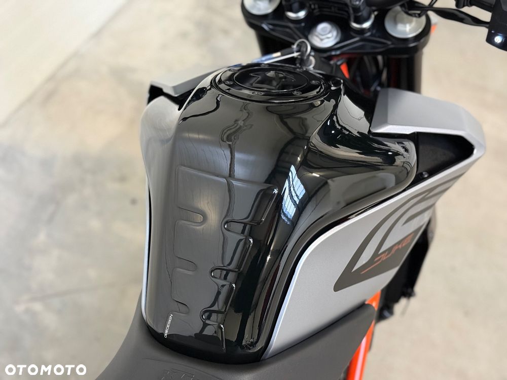 KTM Duke - 20