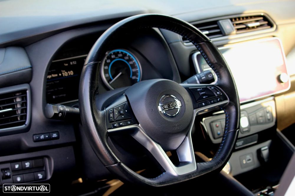 Nissan Leaf N-Connecta - 9