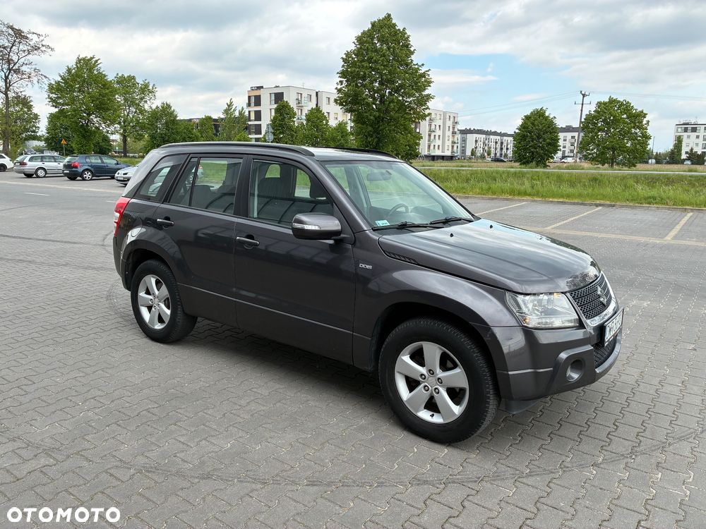 Suzuki Grand Vitara 1.9 DDiS Premium EU5 - 7