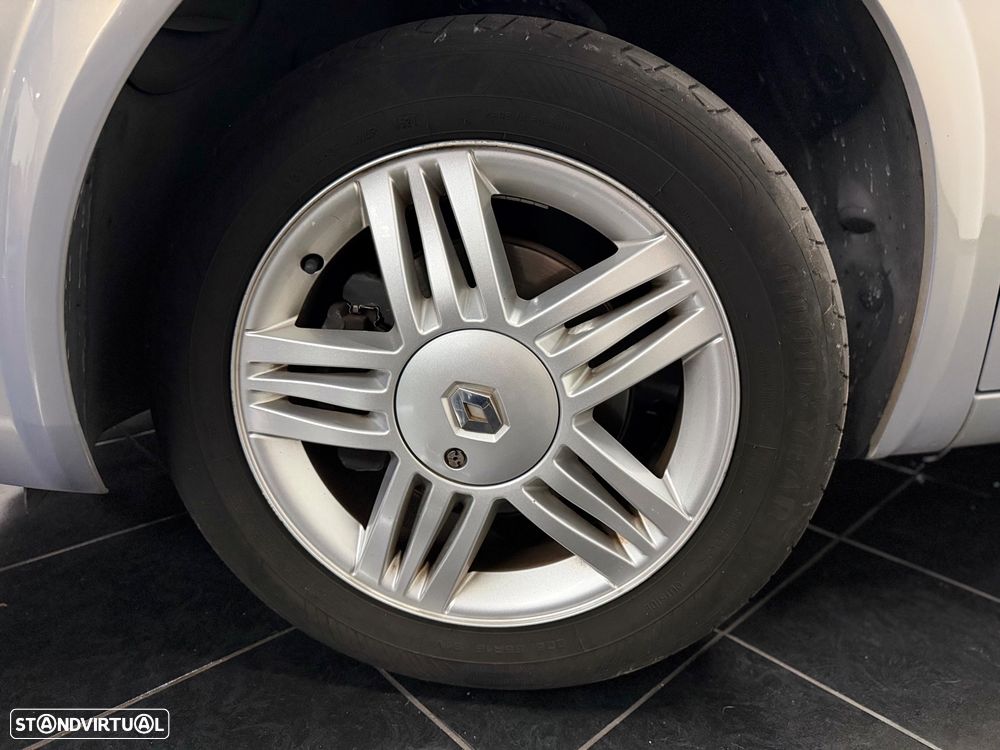 Renault Mégane 1.5 dCi Dynamique Luxe - 21