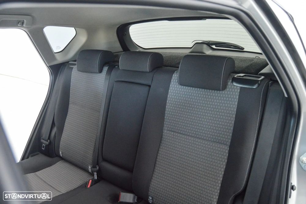 Toyota Auris 1.4 D-4D Comfort - 11