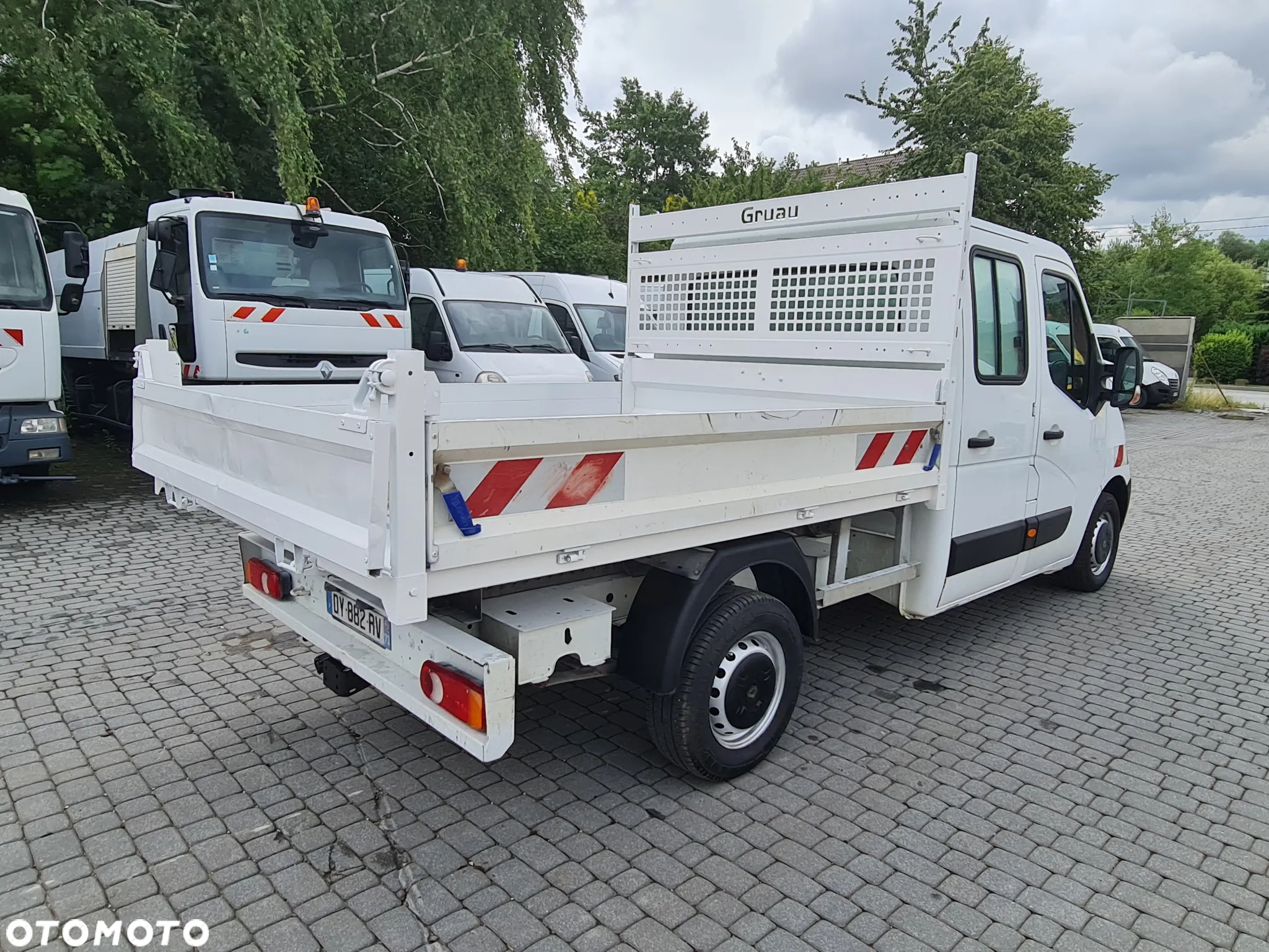 Renault Master Wywrotka 2016 r. Klima Brygadówka LIFT - 13