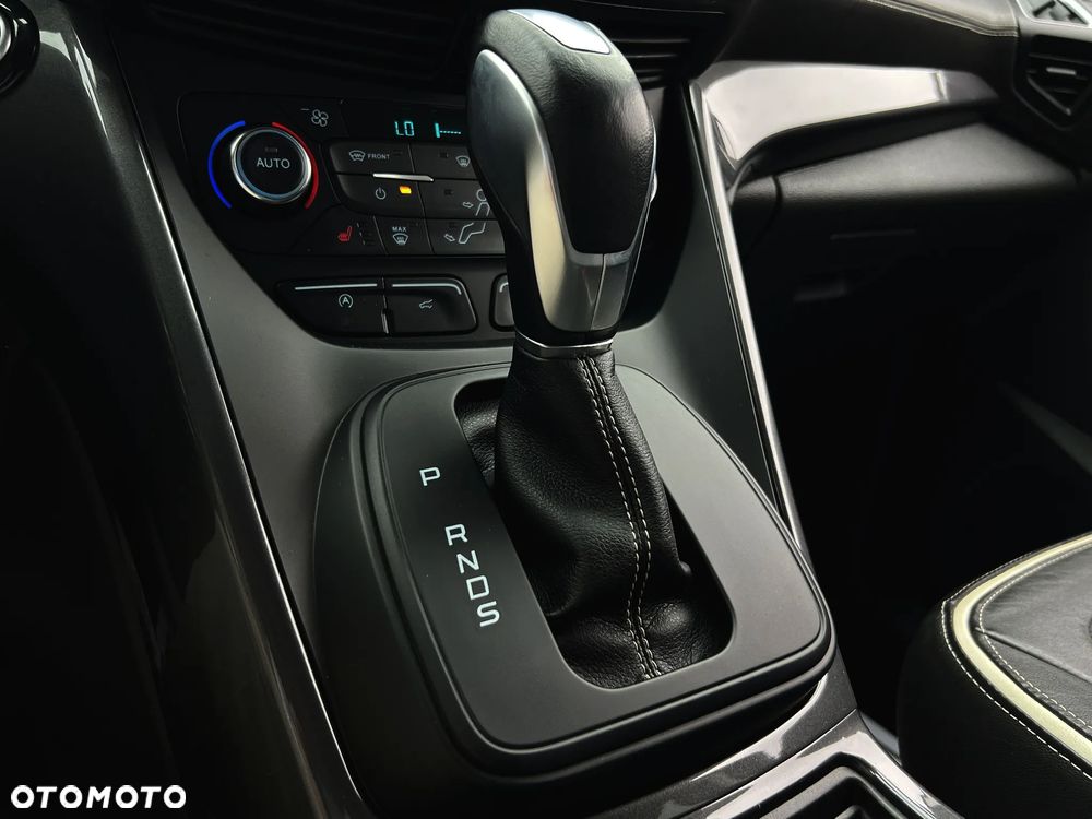 Ford Kuga 2.0 TDCi 4x4 Vignale - 33